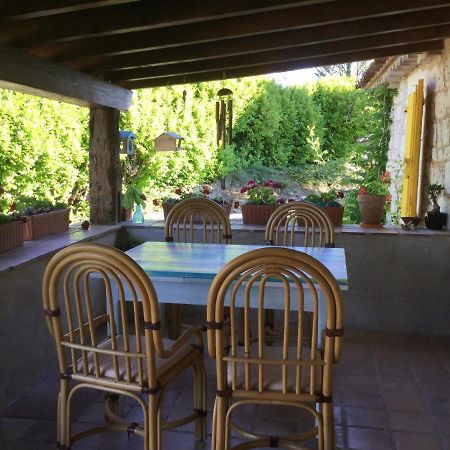 Chez Patricia Bed & Breakfast Castelnau-Montratier Екстериор снимка