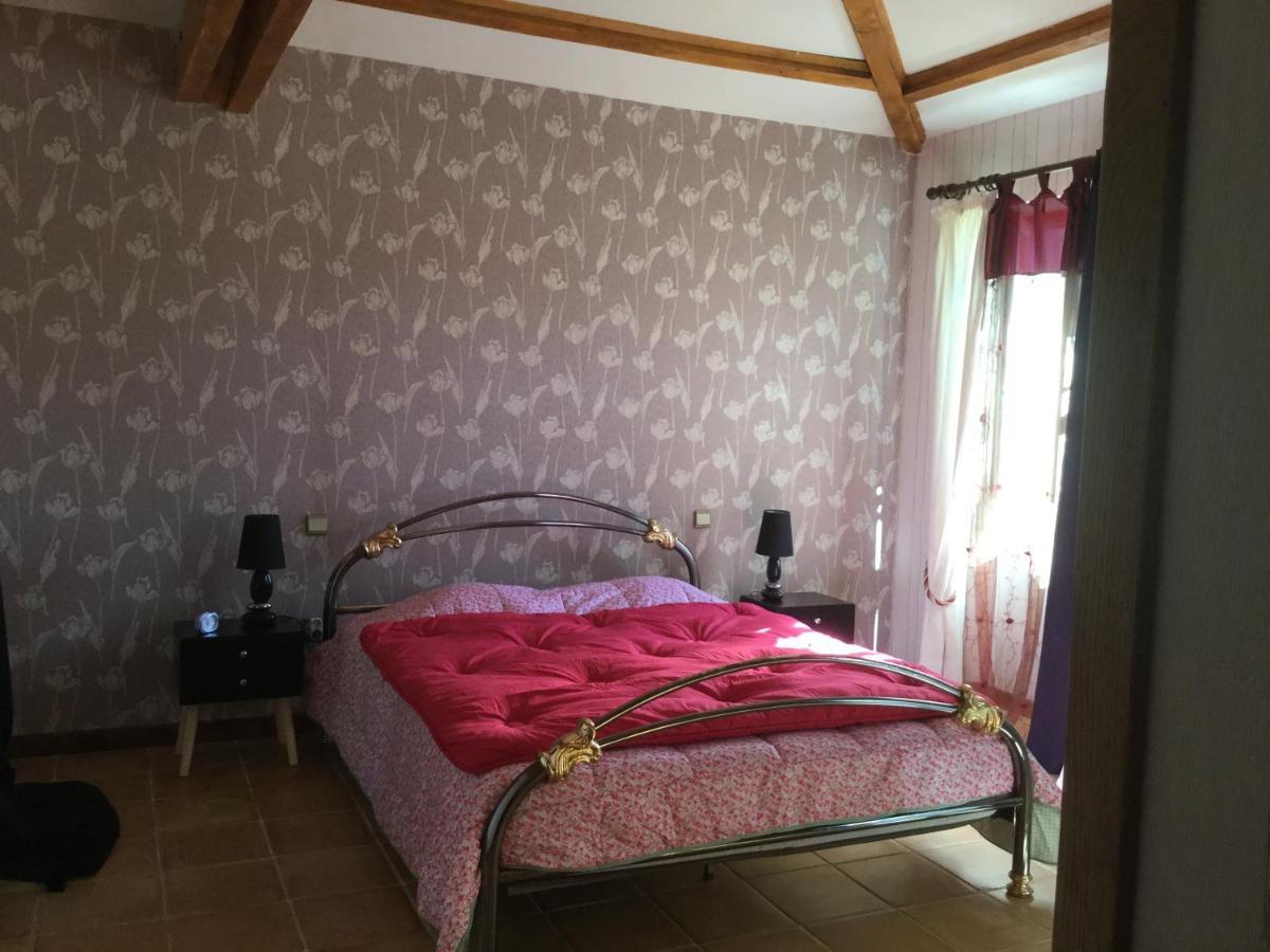 Chez Patricia Bed & Breakfast Castelnau-Montratier Екстериор снимка
