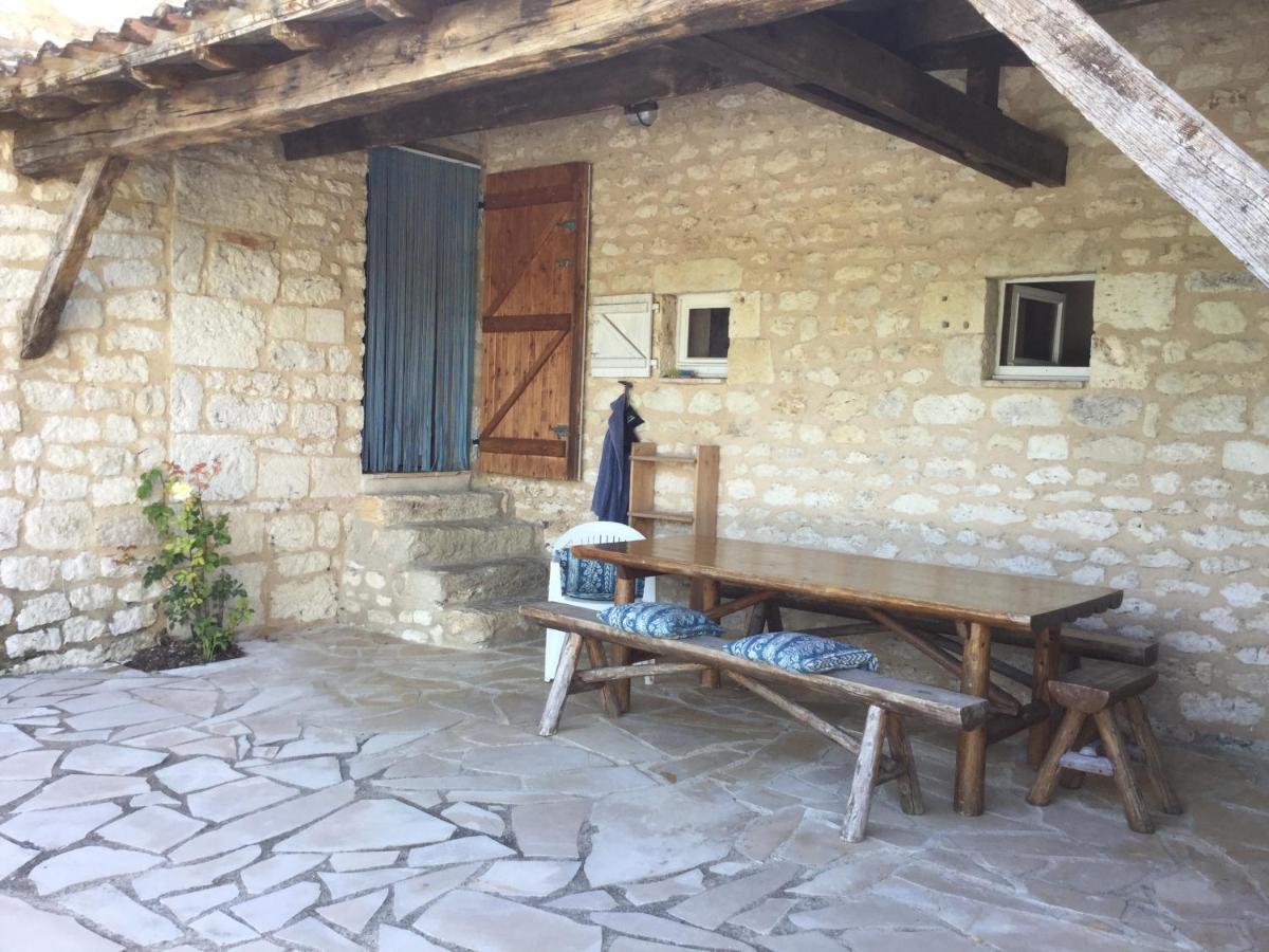 Chez Patricia Bed & Breakfast Castelnau-Montratier Екстериор снимка